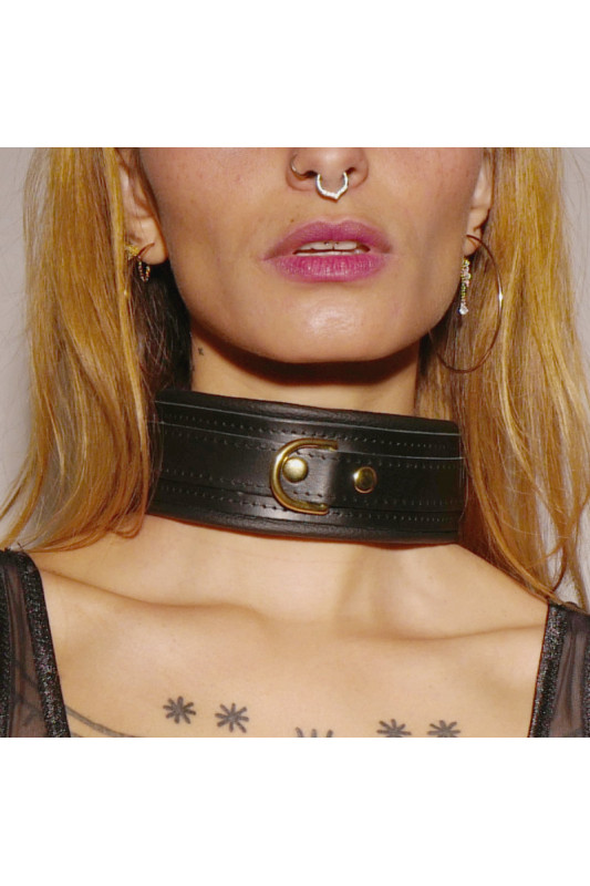 COLLIER CUIR MOLLETONNÉ AVEC ANNEAU GOLD | The Sinners